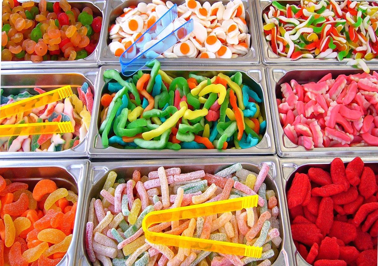 Pour beaucoup, les compléments alimentaires peuvent être perçus comme une corvée. Bears with Benefits adopte une approche différente en créant des gummies riches en nutriments, non seulement efficaces, mais aussi agréables à prendre. Conçus avec des experts en nutrition et fabriqués en Allemagne, ces compléments rendent les soins personnels à la fois pratiques et agréables. Cet article explore comment la marque aide les utilisateurs à préserver leur beauté, leur énergie et leur bien-être général.