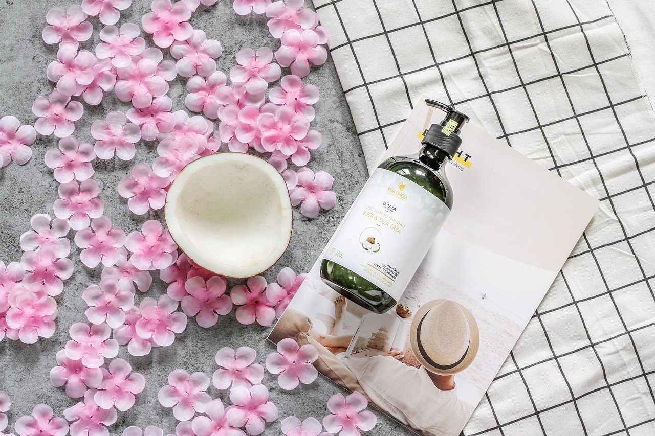 Die Suche nach der richtigen Haarpflege kann überwältigend sein, insbesondere wenn Produkte Ergebnisse versprechen, aber nicht halten, was sie versprechen. Hairlust geht Schönheit anders an und kombiniert Bio-Inhaltsstoffe, Nachhaltigkeit und maßgeschneiderte Routinen zu Produkten, die nicht nur das Haar pflegen, sondern auch das allgemeine Wohlbefinden fördern. Mit dem Fokus auf vegane, zertifizierte Bio-Formeln hat sich Hairlust schnell zu einem vertrauenswürdigen Namen für Kunden entwickelt, die kräftigeres, gesünderes und natürlich schönes Haar wünschen.